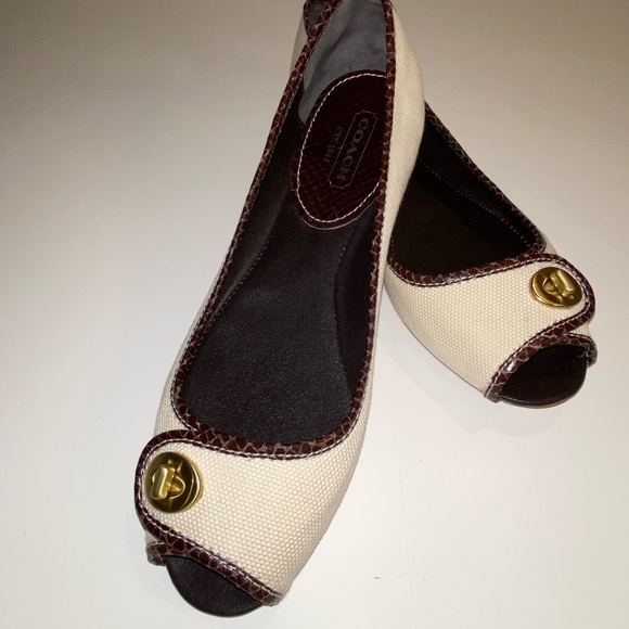 Coach Nicola Canvas and Python Flats. - Picture 3 of 9